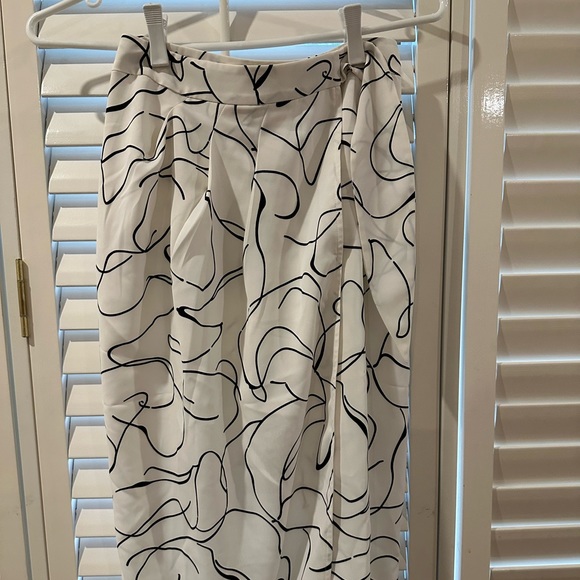 Petite Studio Catalina Two Piece Set NWT - Picture 11 of 12